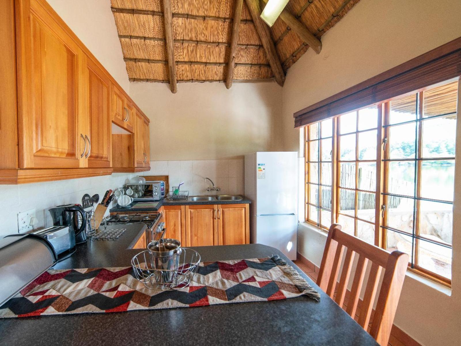Lake Naverone Holiday Cottages Drakensberg Garden Exterior photo